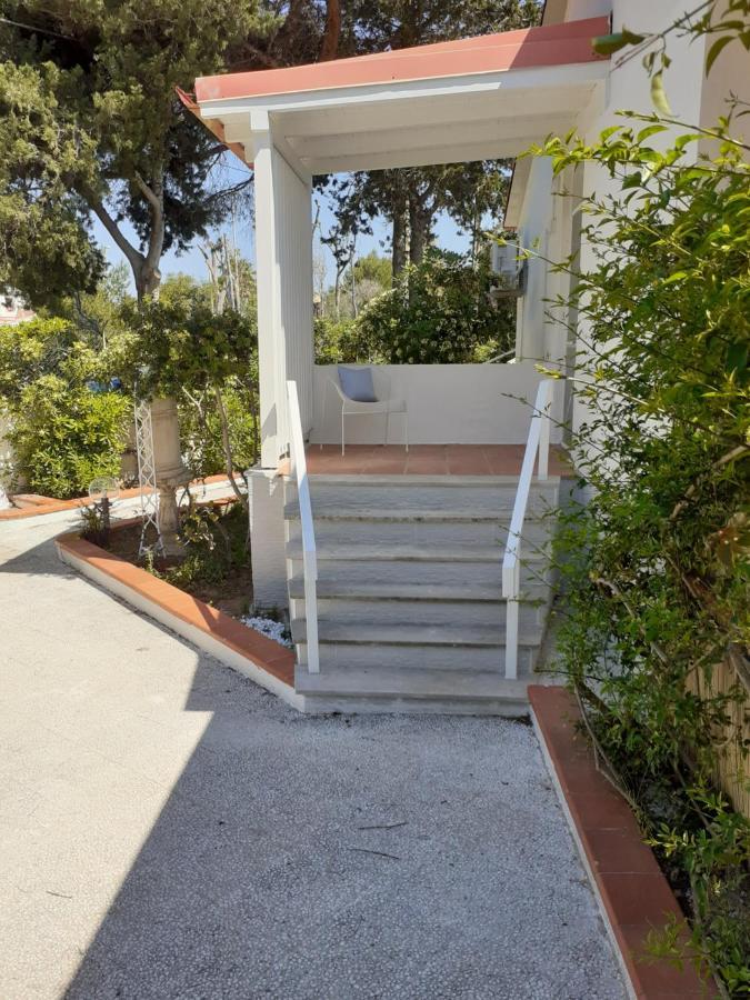 Villetta Dei Fiori, Vicino Spiaggia Di Punta Pizzo Gallipoli Exterior photo